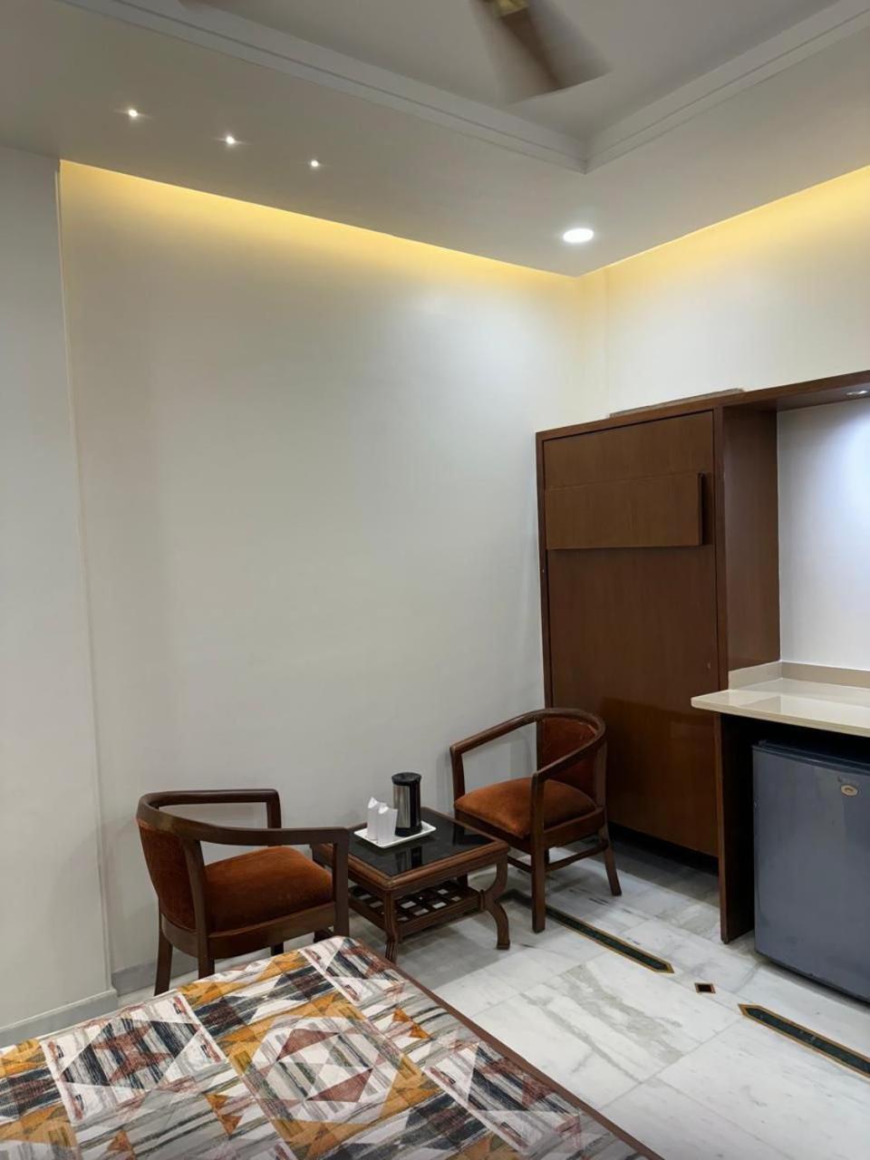 Hotel C Park - Karol Bagh, New Delhi 外观 照片