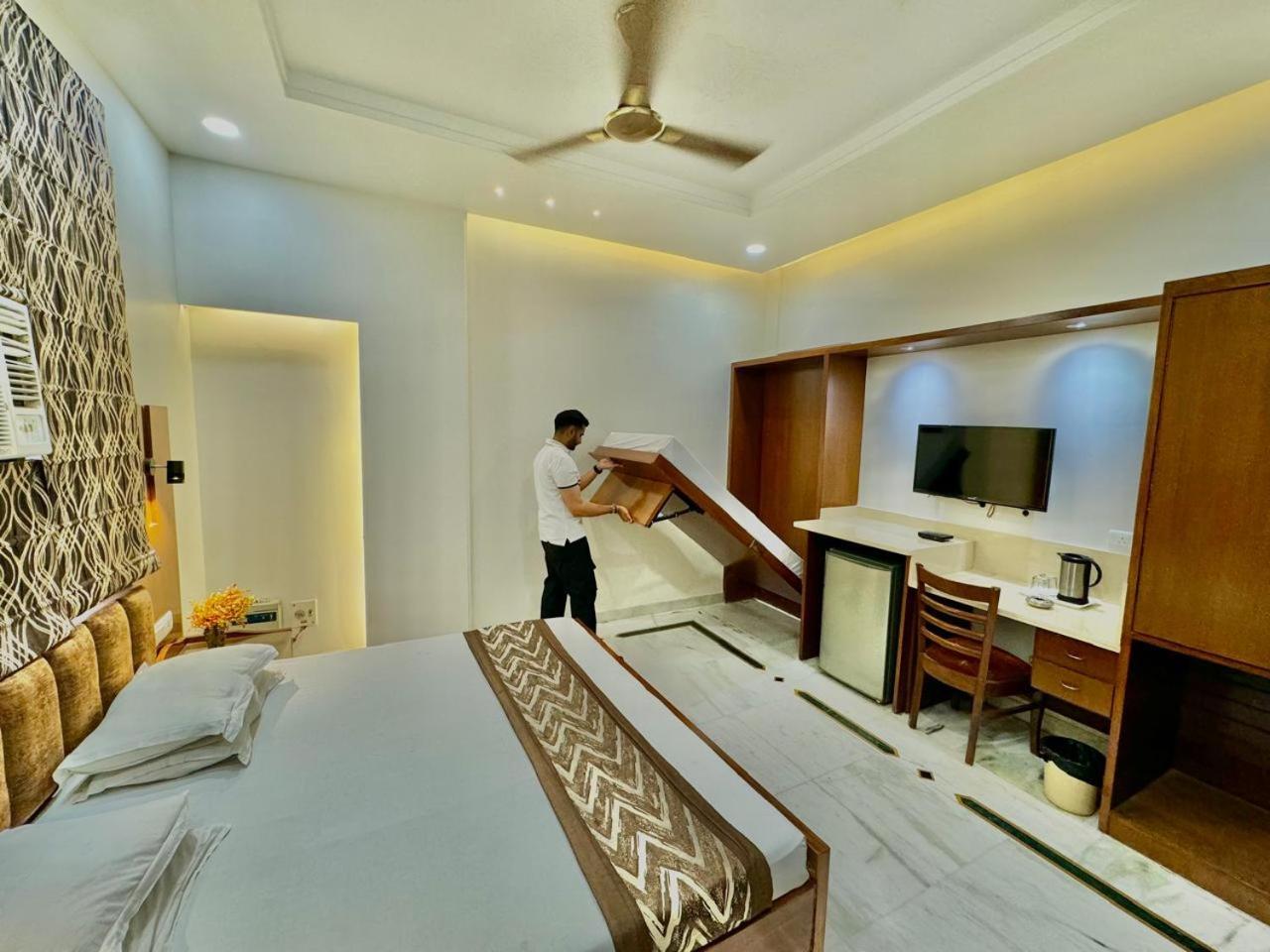 Hotel C Park - Karol Bagh, New Delhi 外观 照片